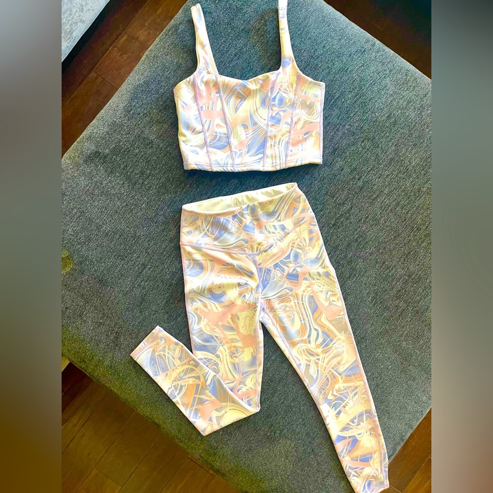 IVL COLLECTIVE tank/leggings. Leggings are size 6. Tank is size 10. Worn once